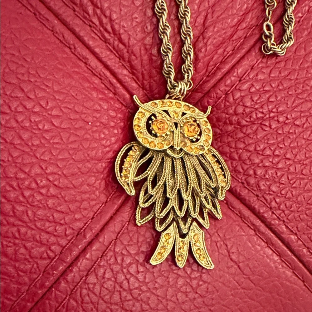 Vtg Goldtone With goldtone Rhinestones movement Owl Pendant Necklace - Picture 4 of 9